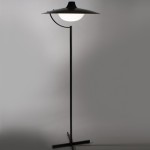 Rare lampadaire laqué noir avec opaline de Jacques Biny