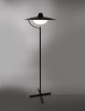 Rare lampadaire laqué noir avec opaline de Jacques Biny