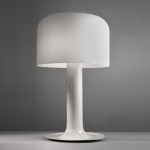 Rare lampe modele 10497 blanche de Michel Mortier