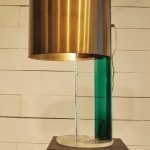 Grande Lampe en Plexi et Laiton Edition Guzzini