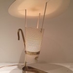 Rare lampe modèle 135 de Jacques Biny