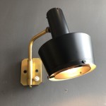 Small pair of wall lights with orientable arm by Oscar Torlasco