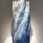 Vase rouleau n 7 de Mireille Moser