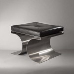 Tabouret de Michel Boyer avec coussin en cuir noir