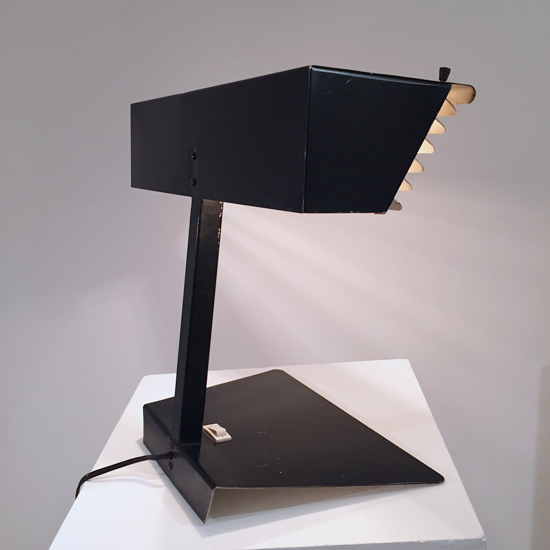 biny_lampe_volets_1950_design_galeriemeublesetlumieres_paris_3.jpg