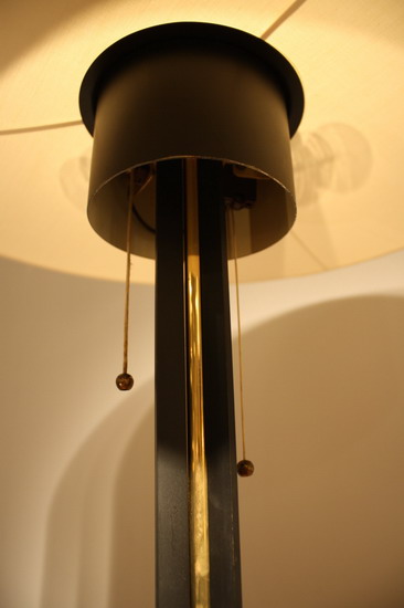 4_lampadaire_arlus_galerie_meubles_et_lumieres.jpg