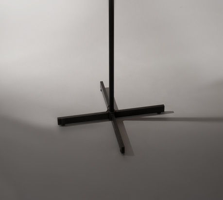 Lampadaire_laque_noir_jacques_biny_5.jpg