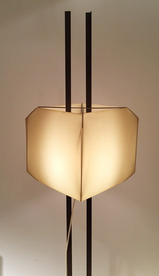 4_lampadaire_Bruno_munari_edition_Danese_galerie_meubles_et_lumieres.jpg