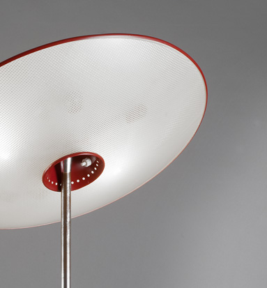 Lampadaire_ostuni_rouge_oluce_4.jpg