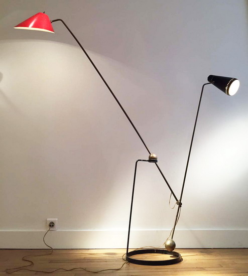 1_lampadaire_double_balancier_Pierre_Guariche_galerie_Meubles_et_Lumieres.jpg