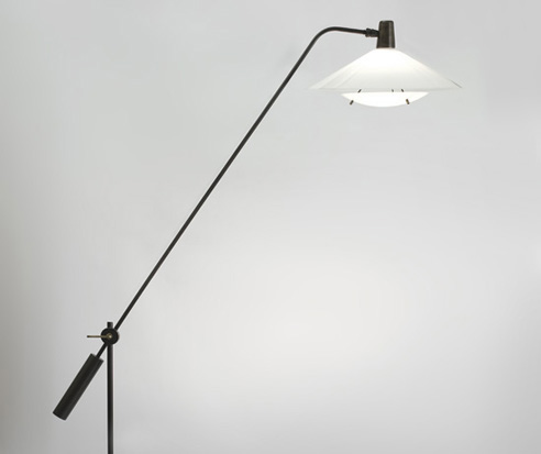 mathieu_lampadaire_contrepoids_metal_lacque_perpex_1960_design_meublesetlumieres_2.jpg