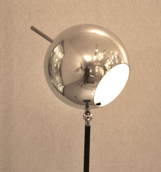 2_lampadaire_gino_sarfatti_meubles_et_lumieres.jpg