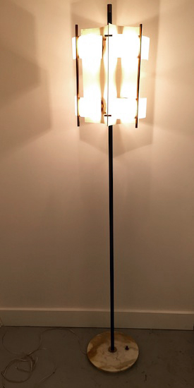 3_stilnovo_lampadaire_italie_design_meublesetlumieres_1950.jpg