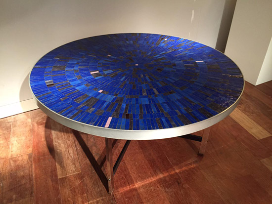 table_ceramique_bleue_galerie_meublesetlumieres_paris_1.jpg