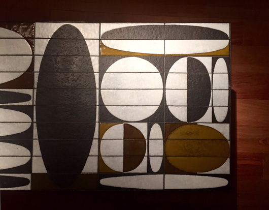 capron_roger_table_basse_ceramique_ellipse_faience_1960_galeriemeublesetlumieres_paris_3.jpg