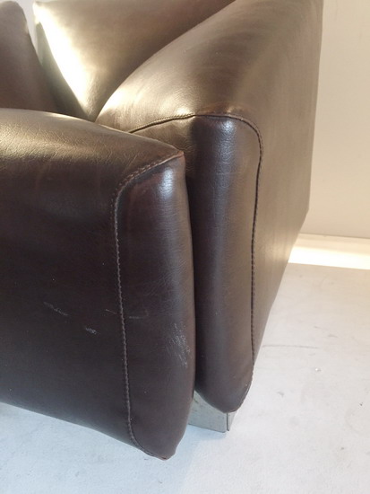 4_fauteuil__1970_skai_galerie_meubles_et_lumieres.jpg