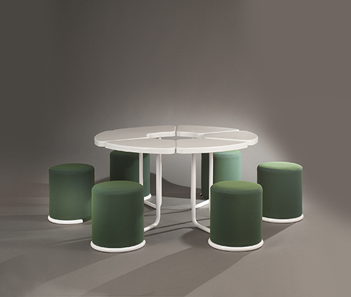 Table_poufs_lionel_morgaine__sentou_3_web_.jpg