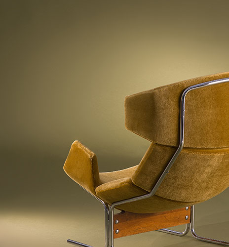 4_fauteuil_et_repose_pied_Triennale_de_Michel_Mortier.jpg