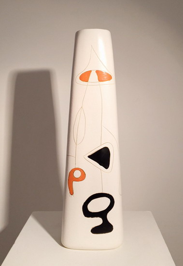 1_vase_en_ceramique_de_Orlando_galerie_meubles_et_lumieres.jpg