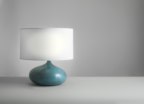 1_lampe_ceramique_bleu_ruelland_design_meublesetlumieres_pad.jpg